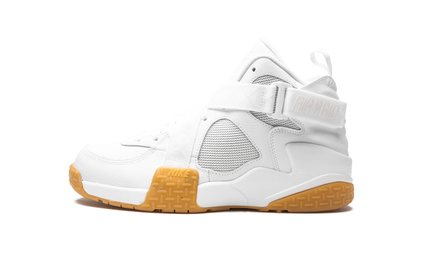 Air Raid "White / Gum" DJ5974 100