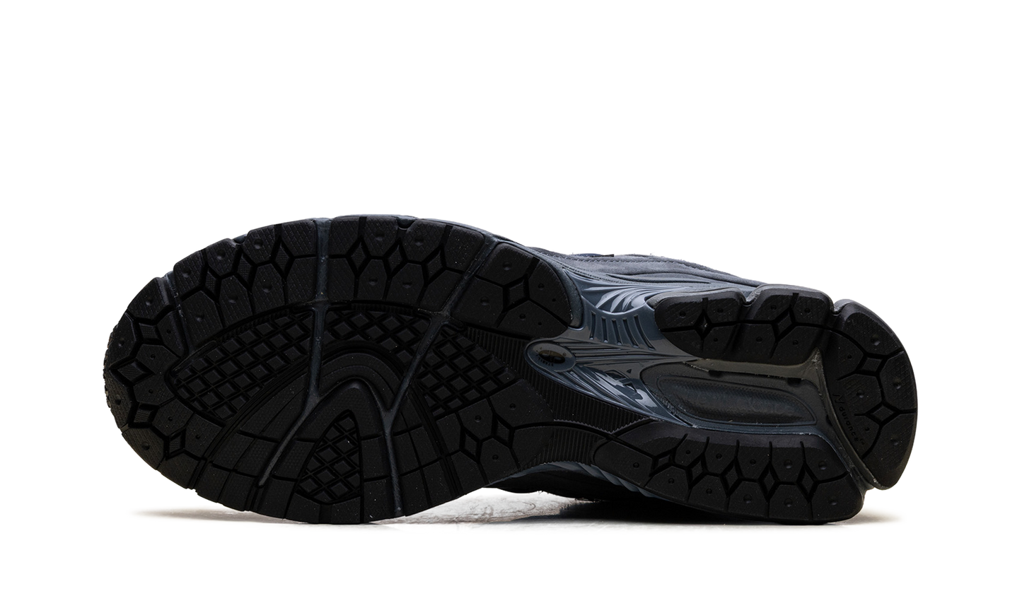 2002 "Cordura Dark Arctic Gray" M2002RPH