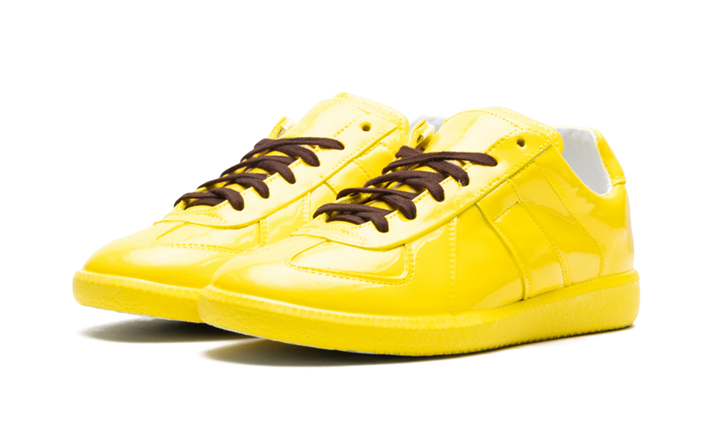 Low Top Sneaker WMNS "Yellow" S58WS0109 P4487 T3041