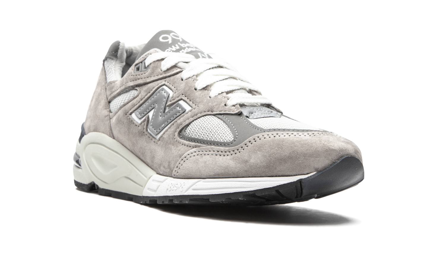 M990GR2 "Grey" M990GR2