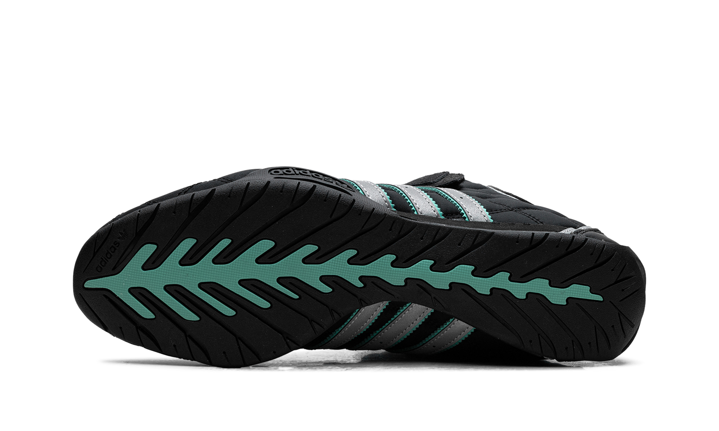 Adi Racer Hi "Mercedes-AMG Petronas Formula One Team Black Silver Metallic" JR4547