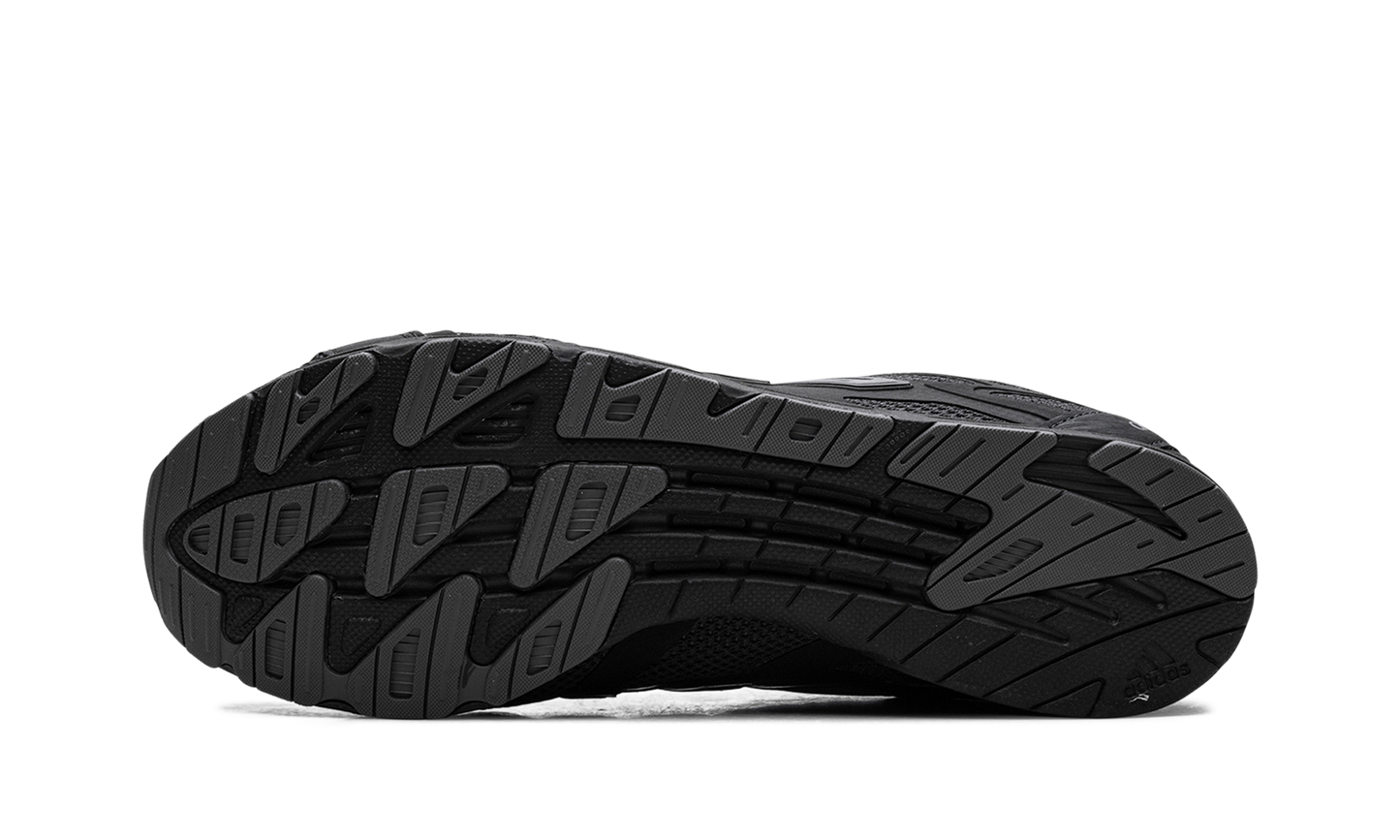 Adizero PR "Carbon Black" JQ0022