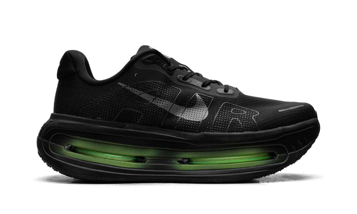 Vomero Premium "Black White" IQ0627 001