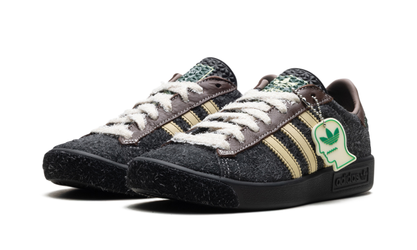 Forest Hills "Brain Dead - Core Black" JR7942