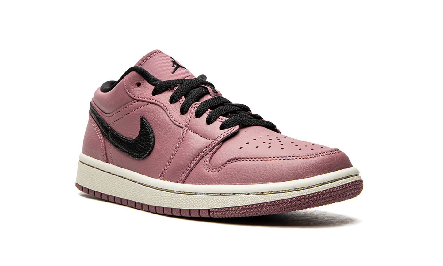 AIR JORDAN 1 Low WMNS "Magenta" DC7268 500