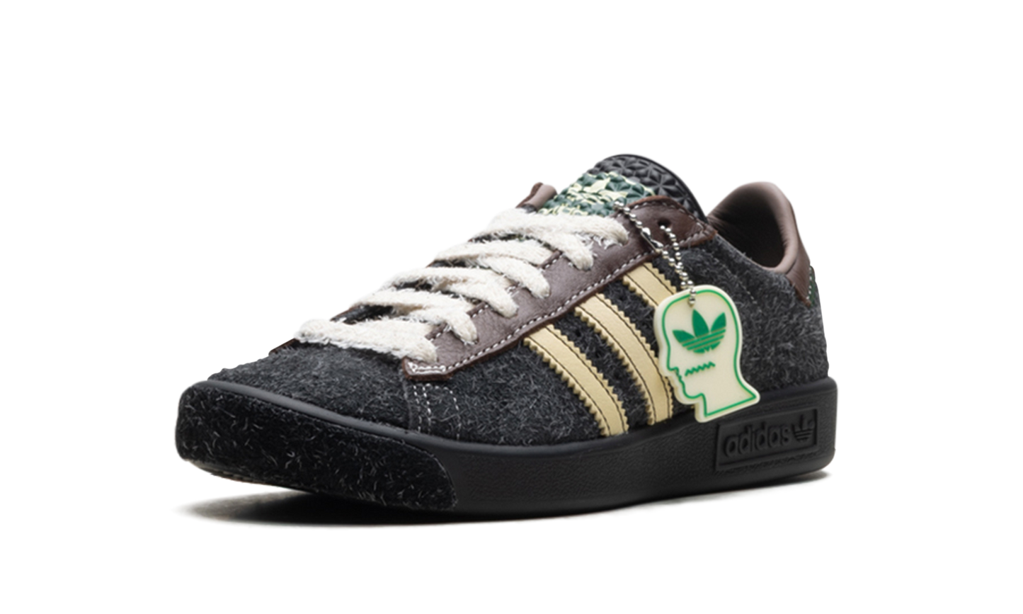 Forest Hills "Brain Dead - Core Black" JR7942