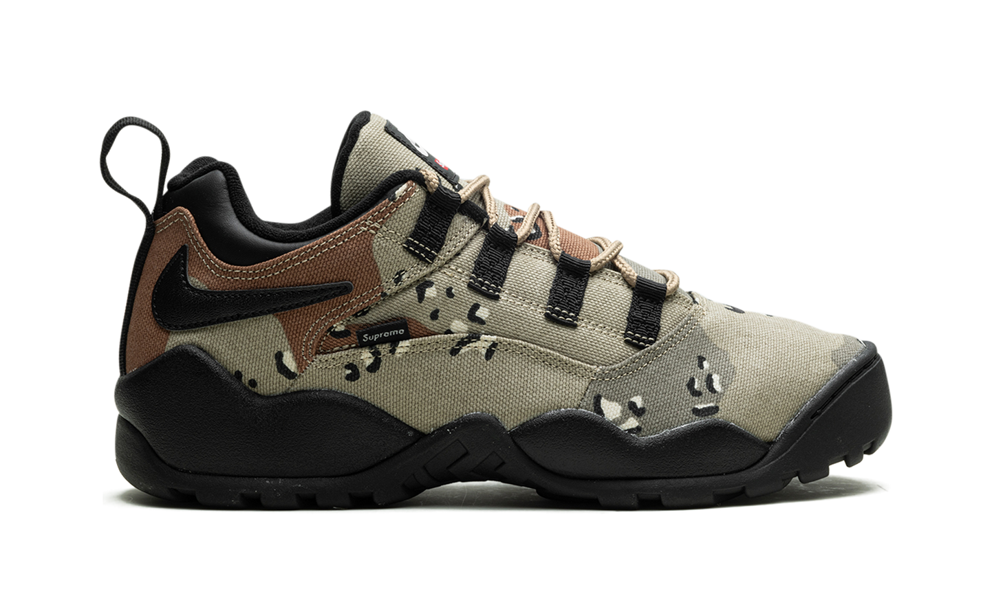 SB Darwin Low "Supreme - Khaki" FQ3000 200