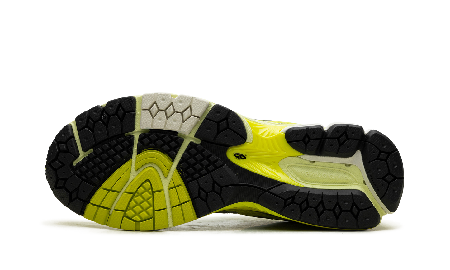 860v2 "Aime Leon Dore Yellow" ML860AE2