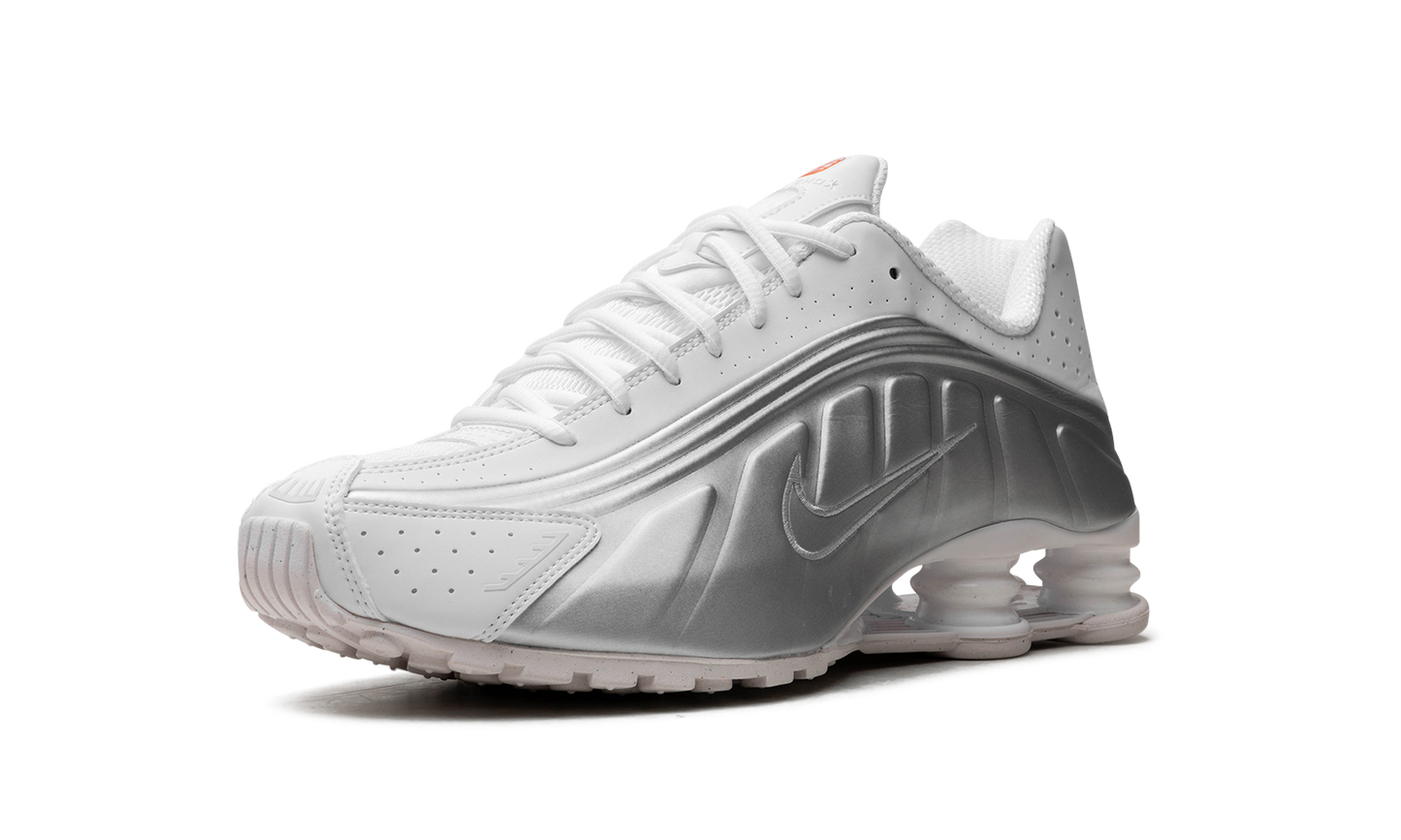 SHOX R4 MNS WMNS "Metallic silver" AR3565 101
