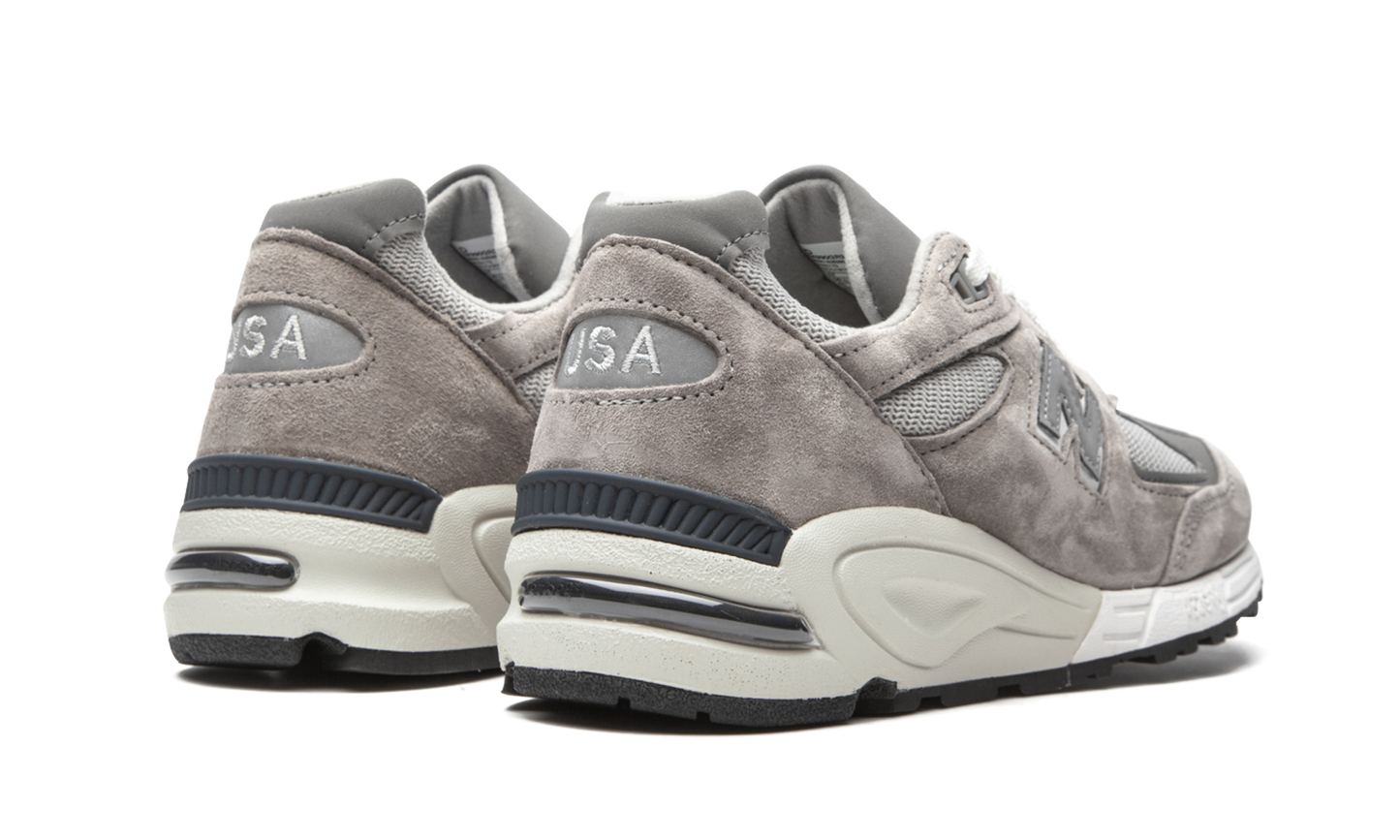 M990GR2 "Grey" M990GR2