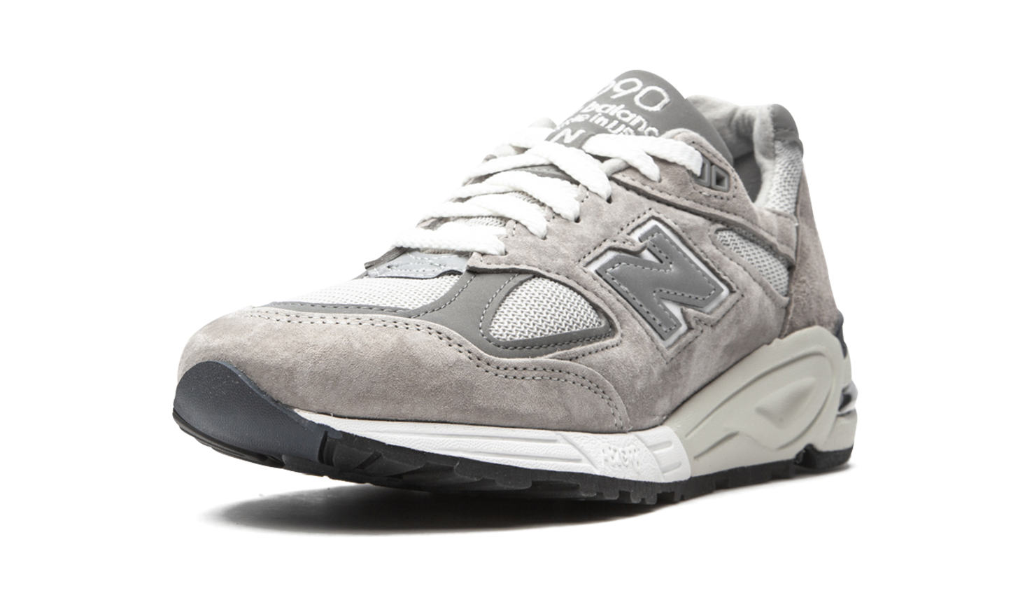 M990GR2 "Grey" M990GR2