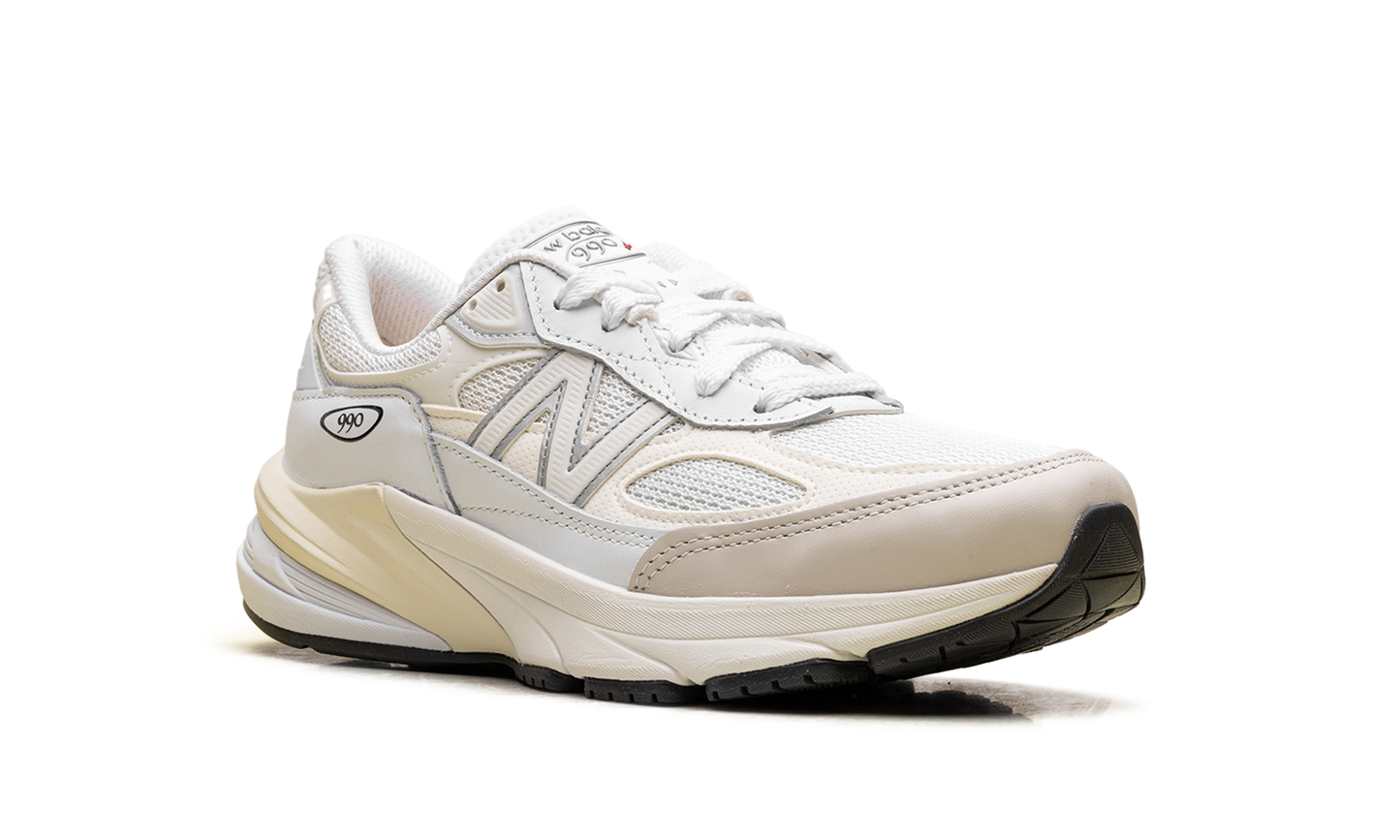 990v6 "MiUSA White Sea Salt" XU990GB6