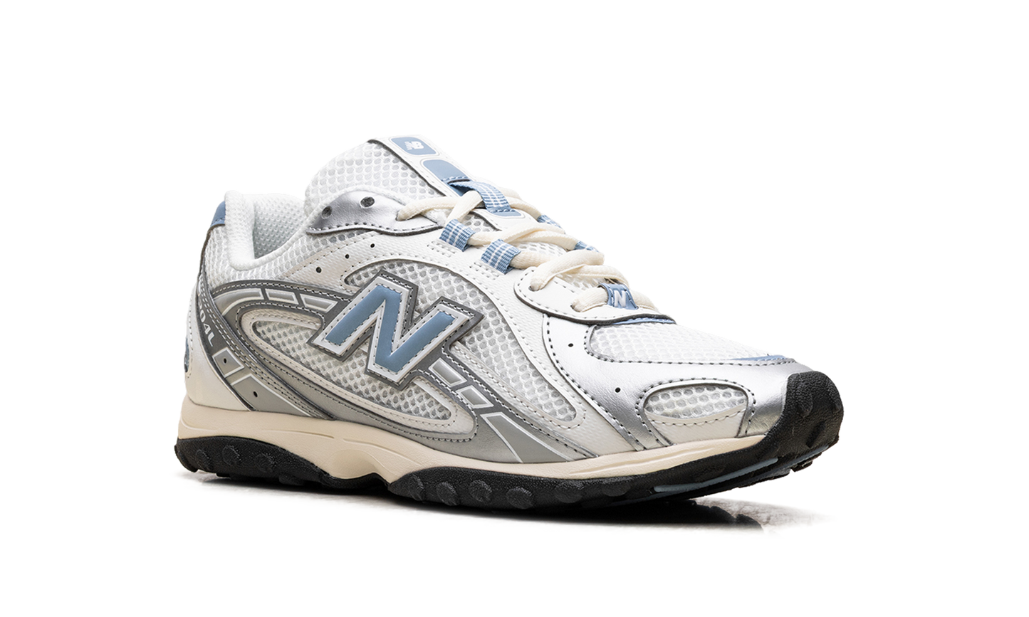 204L "Silver Metallic / Sky" U204LSWC