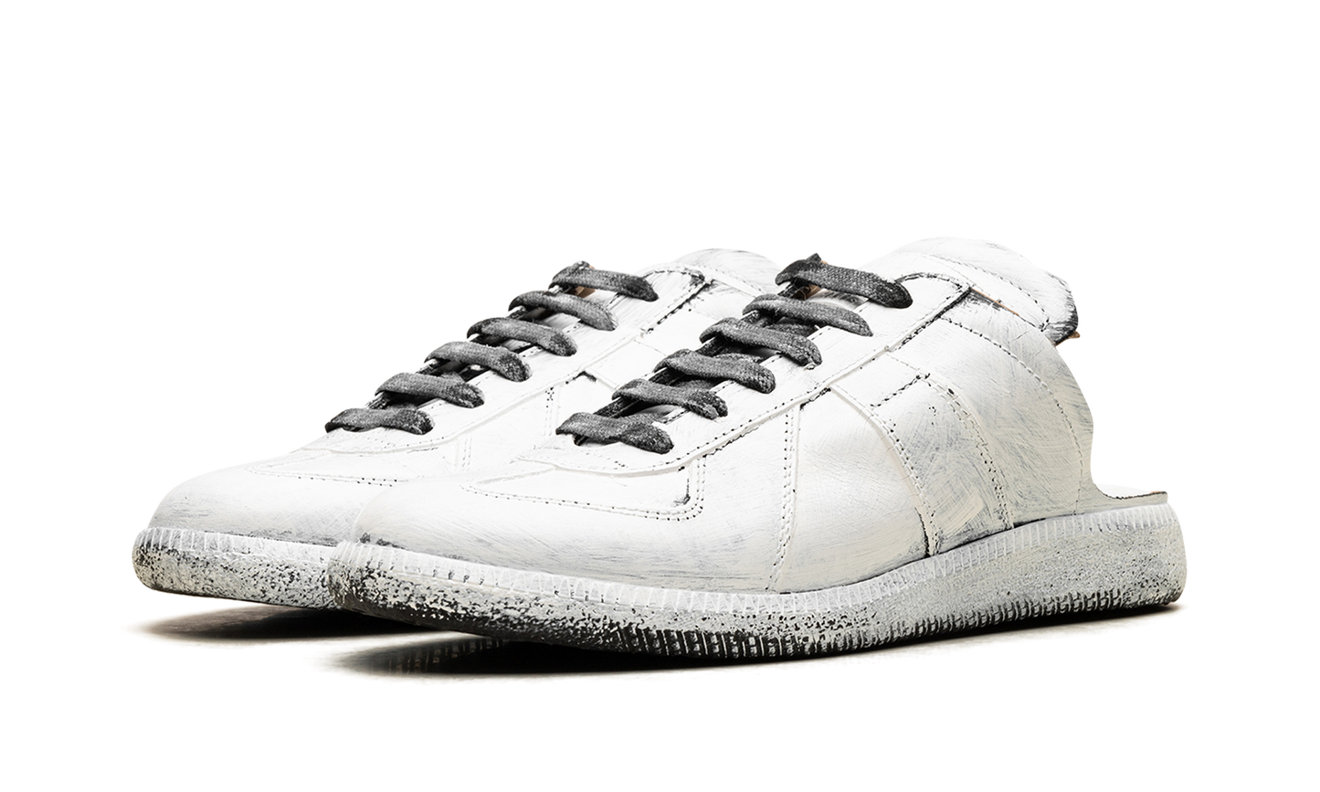 Open On The Back Replica WMNS "Painted - White"