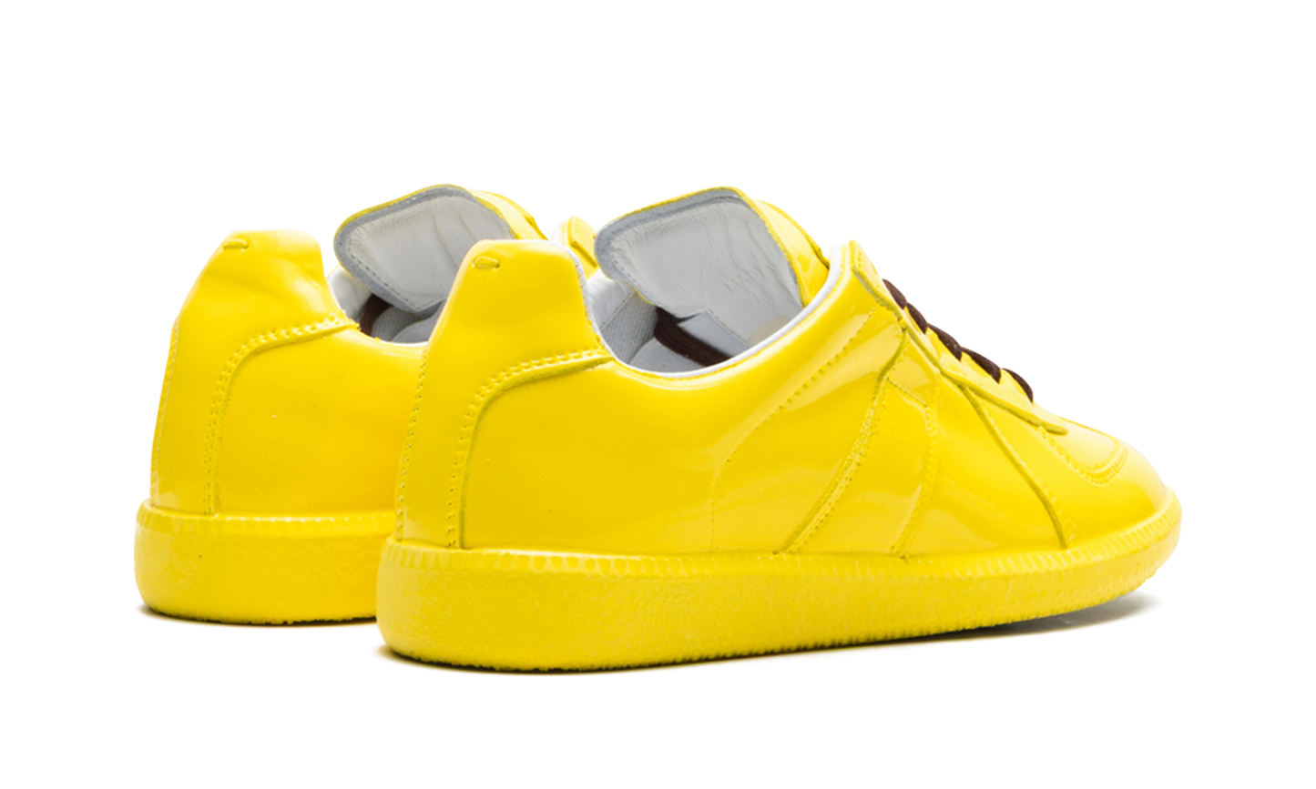 Low Top Sneaker WMNS "Yellow" S58WS0109 P4487 T3041