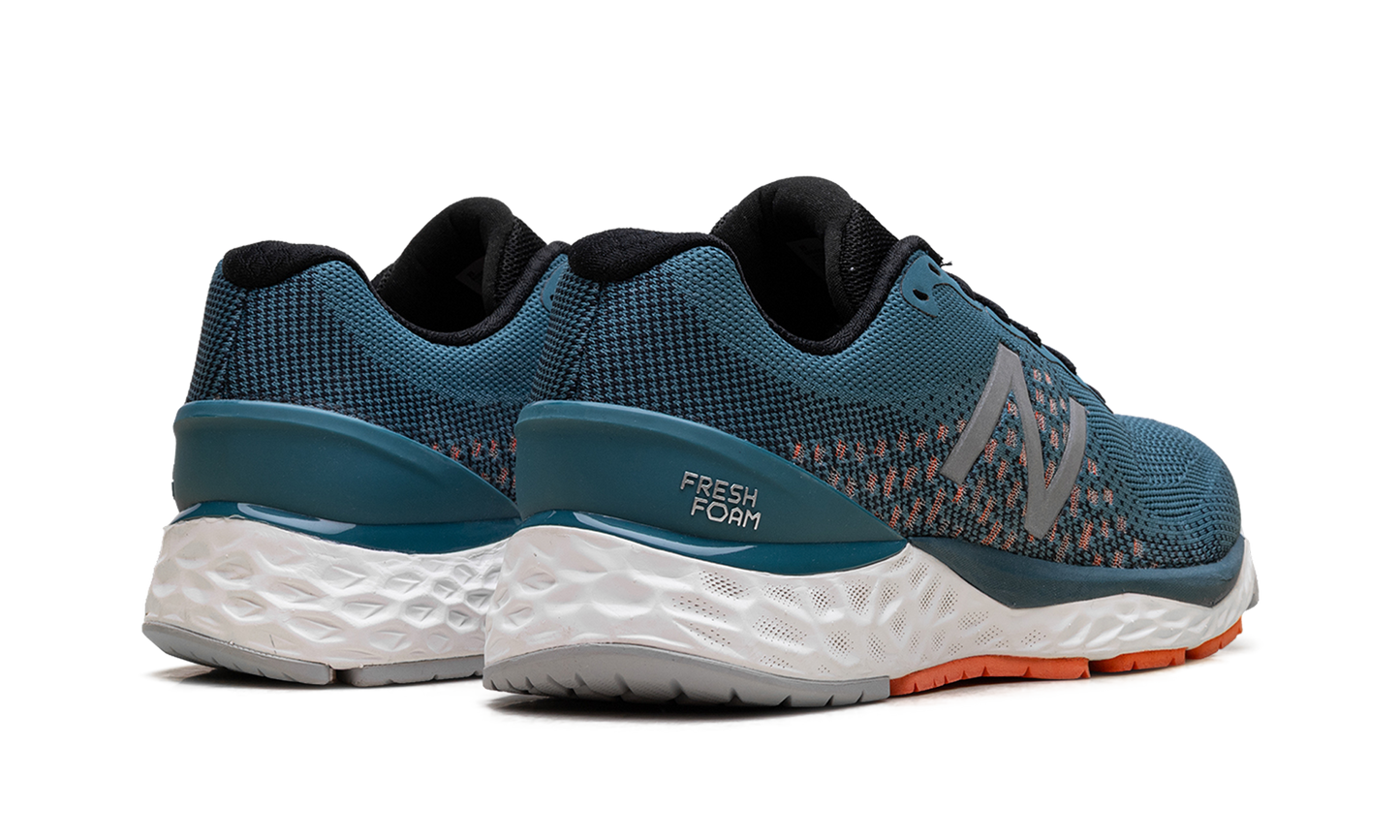 880v10 "FRESH FOAM" M880A10