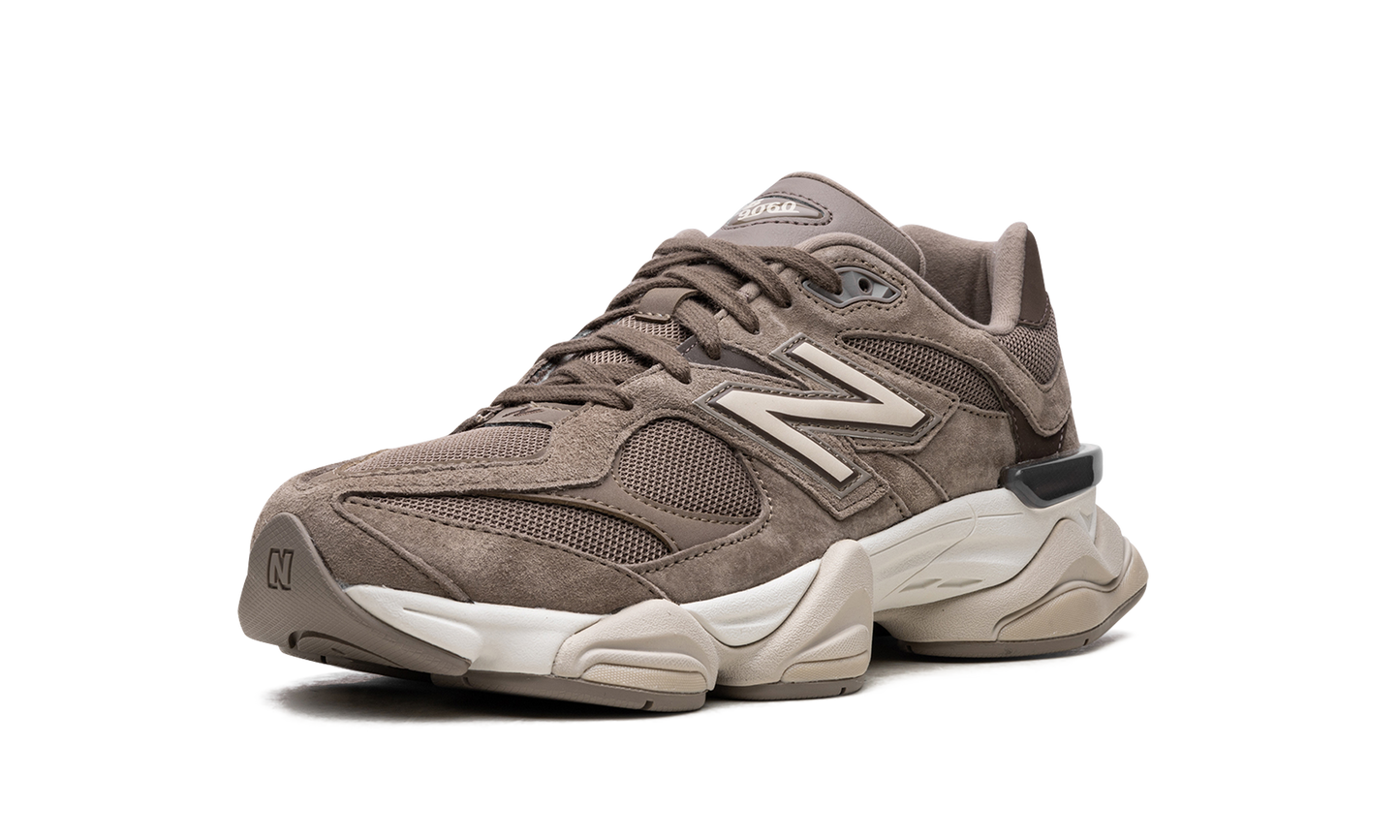 9060 "Mushroom Brown" U9060JMR