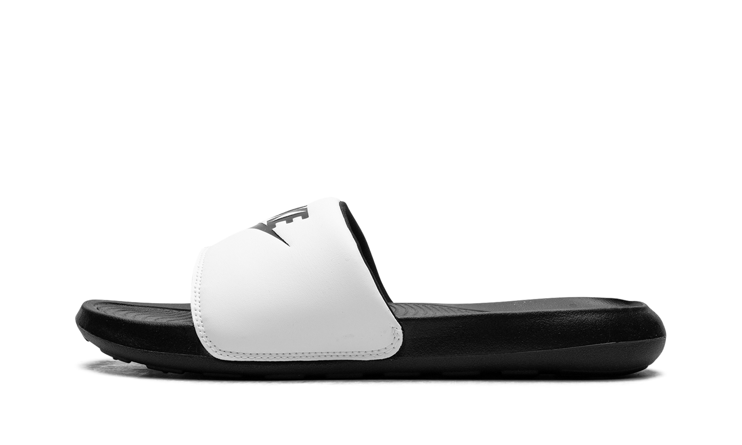 Victori One Slide "Black White" CN9675-005