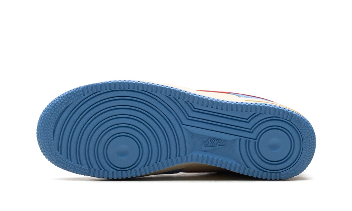 Air Force 1 Low '07 LV8 "Doraemon" FQ8714 401