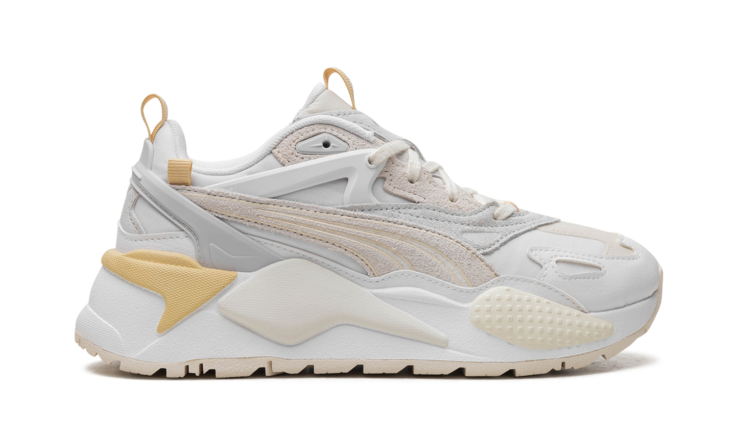 RS-X Efekt Thrifted WMNS "Puma White Pristine" 392111 01