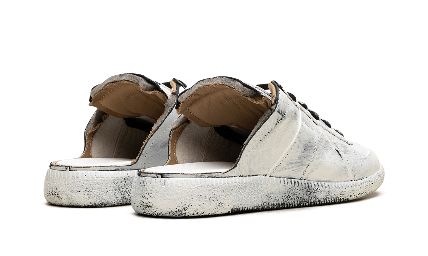 Open On The Back Replica WMNS "Painted - White"