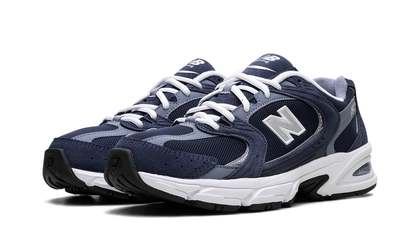 530 "Navy Arctic Grey" MR530CA
