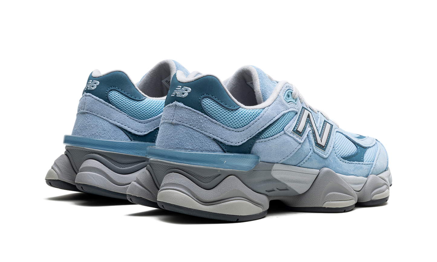 9060 "Chrome Blue" U9060EED