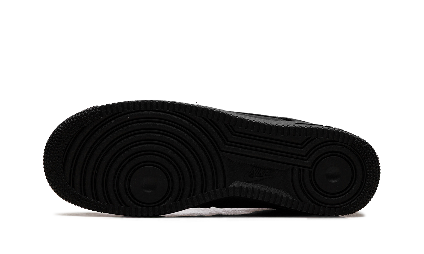 Nike Air Force 1 "Valentine's Day - Triple Black (2026)" IB6836 001