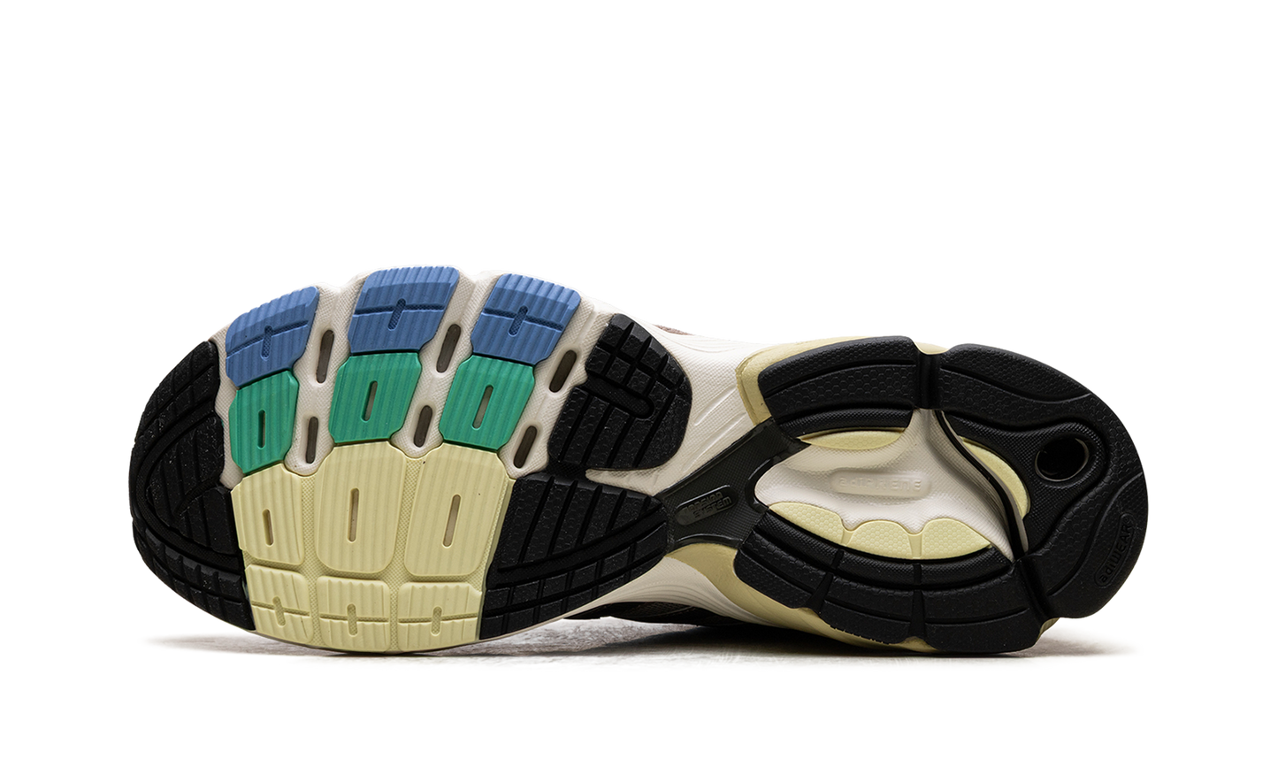 Supernova Cushion 7 "Brown" GZ4887
