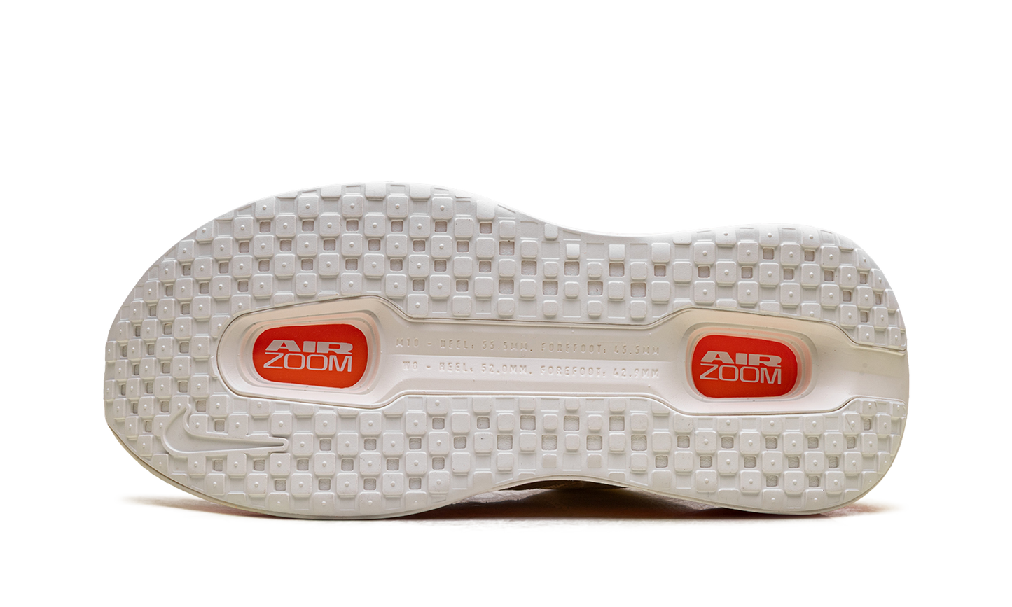 Nike Vomero Premium "Sail / Coconut Milk" IQ4035 100