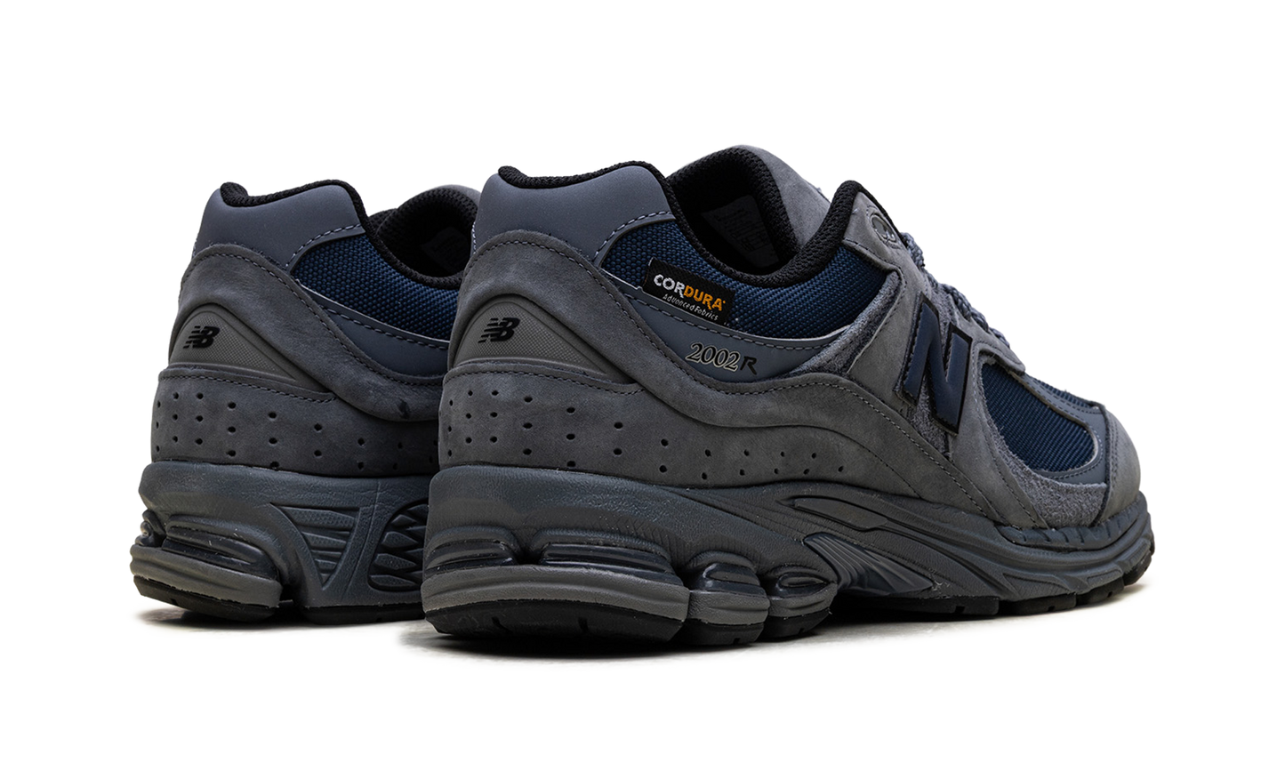 2002 "Cordura Dark Arctic Gray" M2002RPH